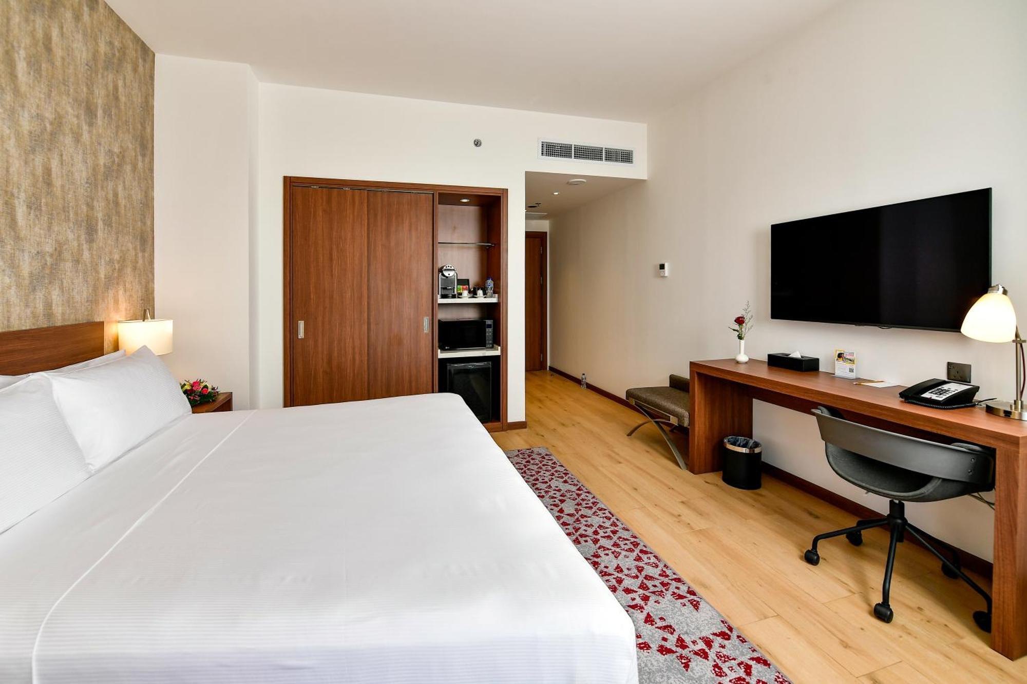 Comfort Hotel Riyadh Olaya Exterior foto